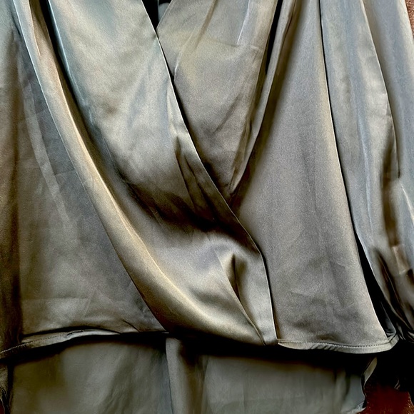 ‼️Deep Green Banana Republic Blouse size Small NWT - Picture 5 of 6